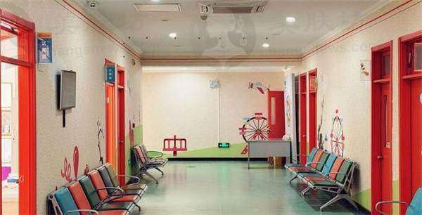 北京首儿李桥儿童医院眼科