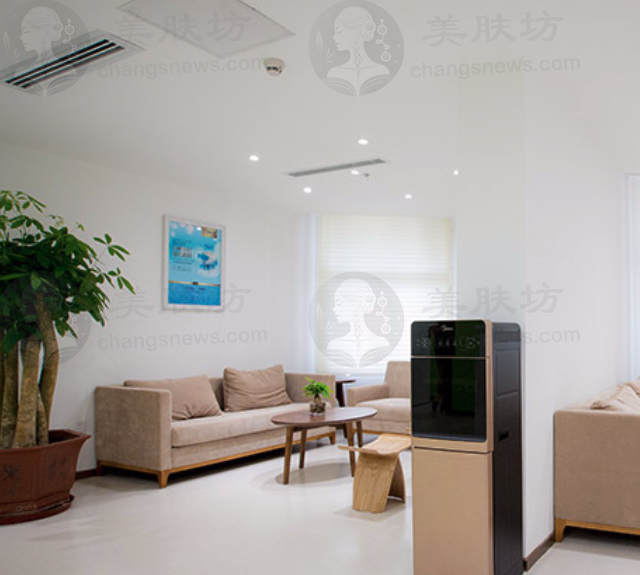 我被缺牙困扰多年，福州登特柳院长让我重享美食找回自信！ 