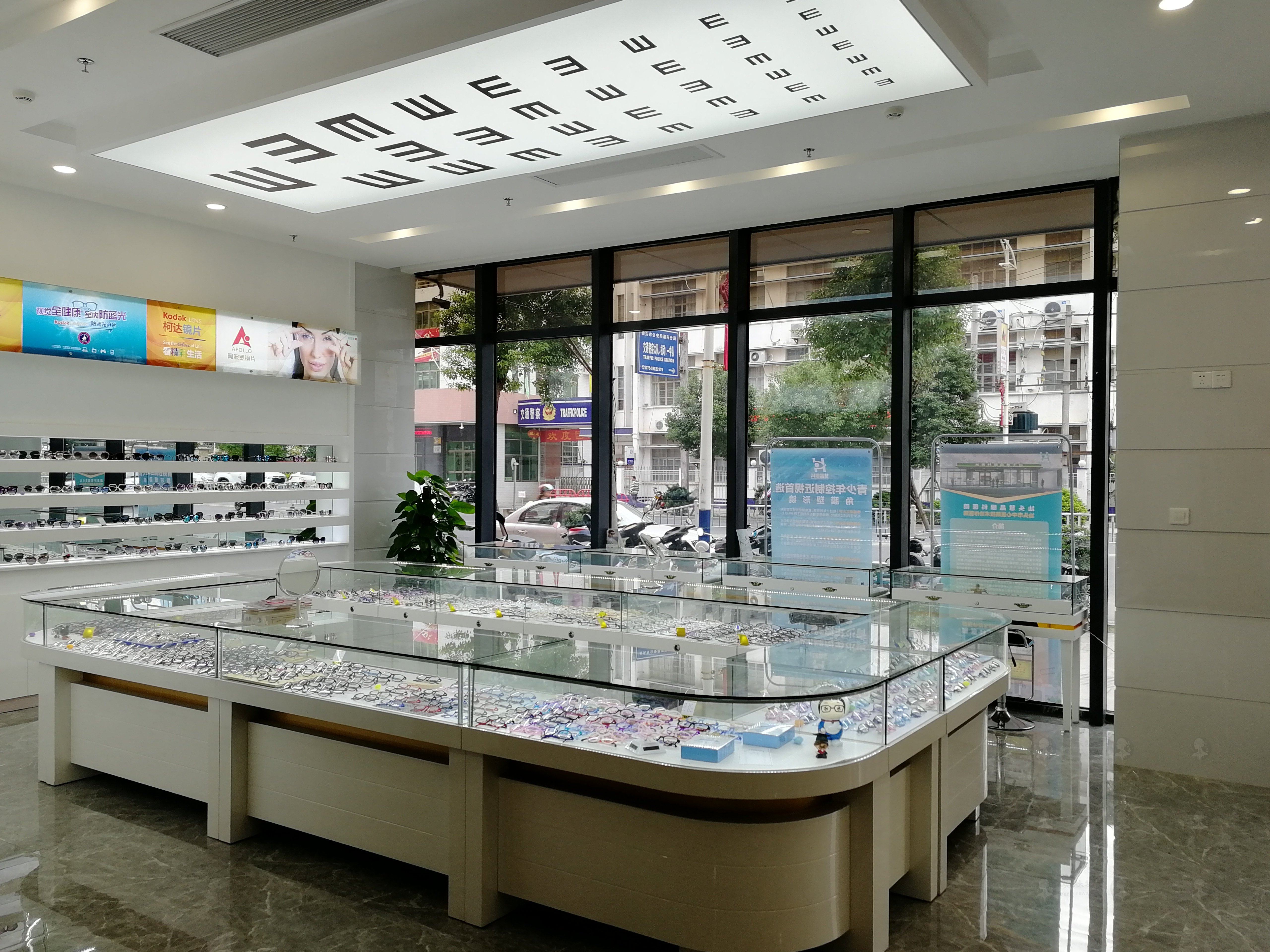 汕头慧晶眼科医院眼科项目怎么样？权威专家与先进设备保驾护航