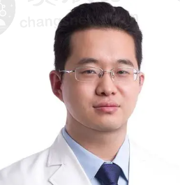 许占群